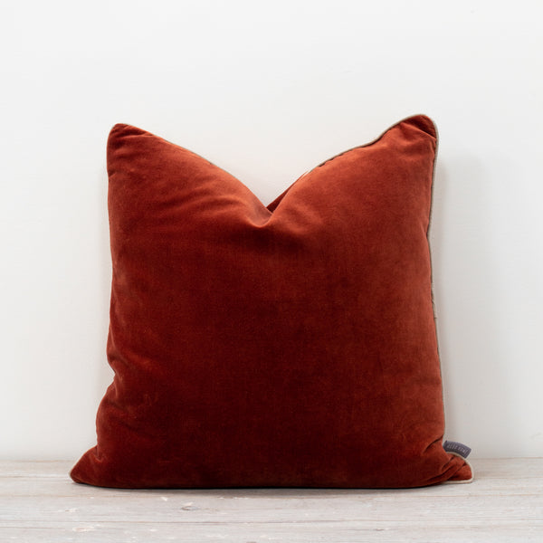 Unari Rust Velvet Cushion